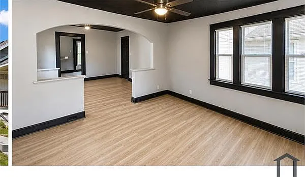 966 N Bosart Ave — Photo 2