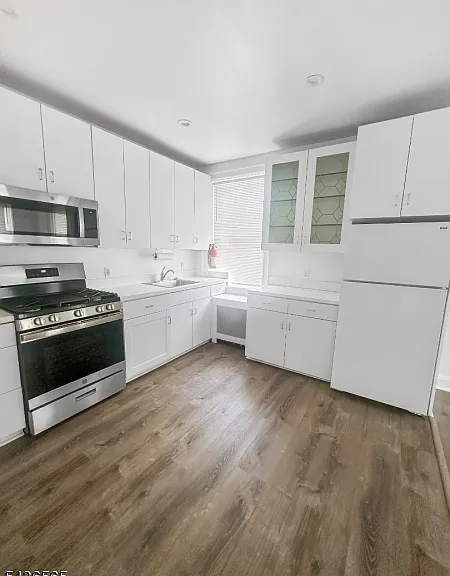 818 Summit Ave #3 — Photo 3