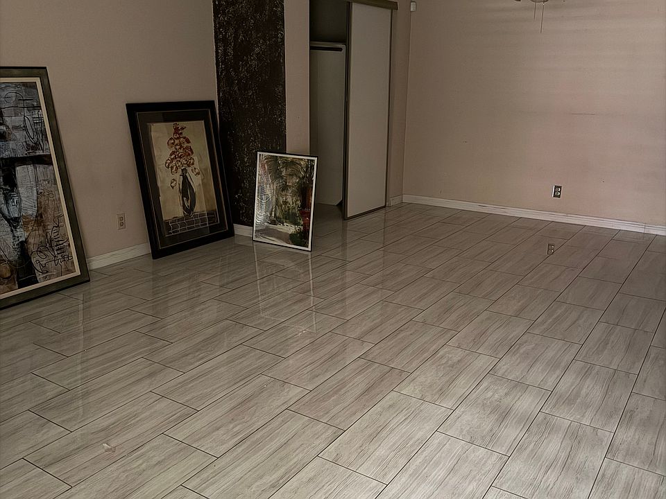 1st image of 832 Mantis Way