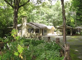 86 Lance Rd, Cashiers, NC 28717