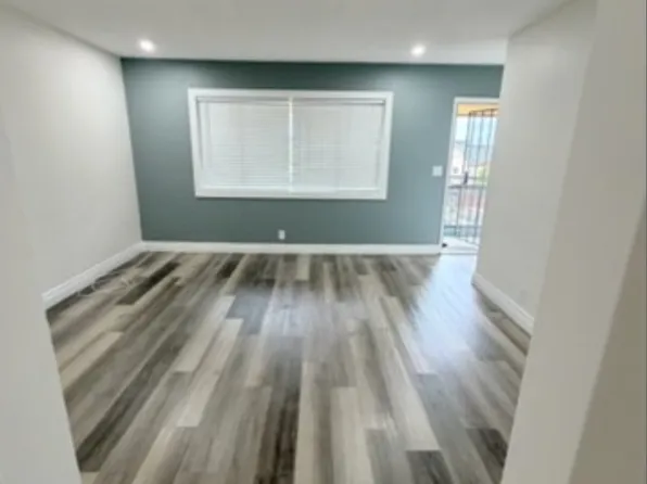 1557 W 145th St APT E, Gardena, CA 90247