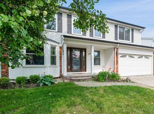 8523 Mannington Rd, Canton, MI 48187