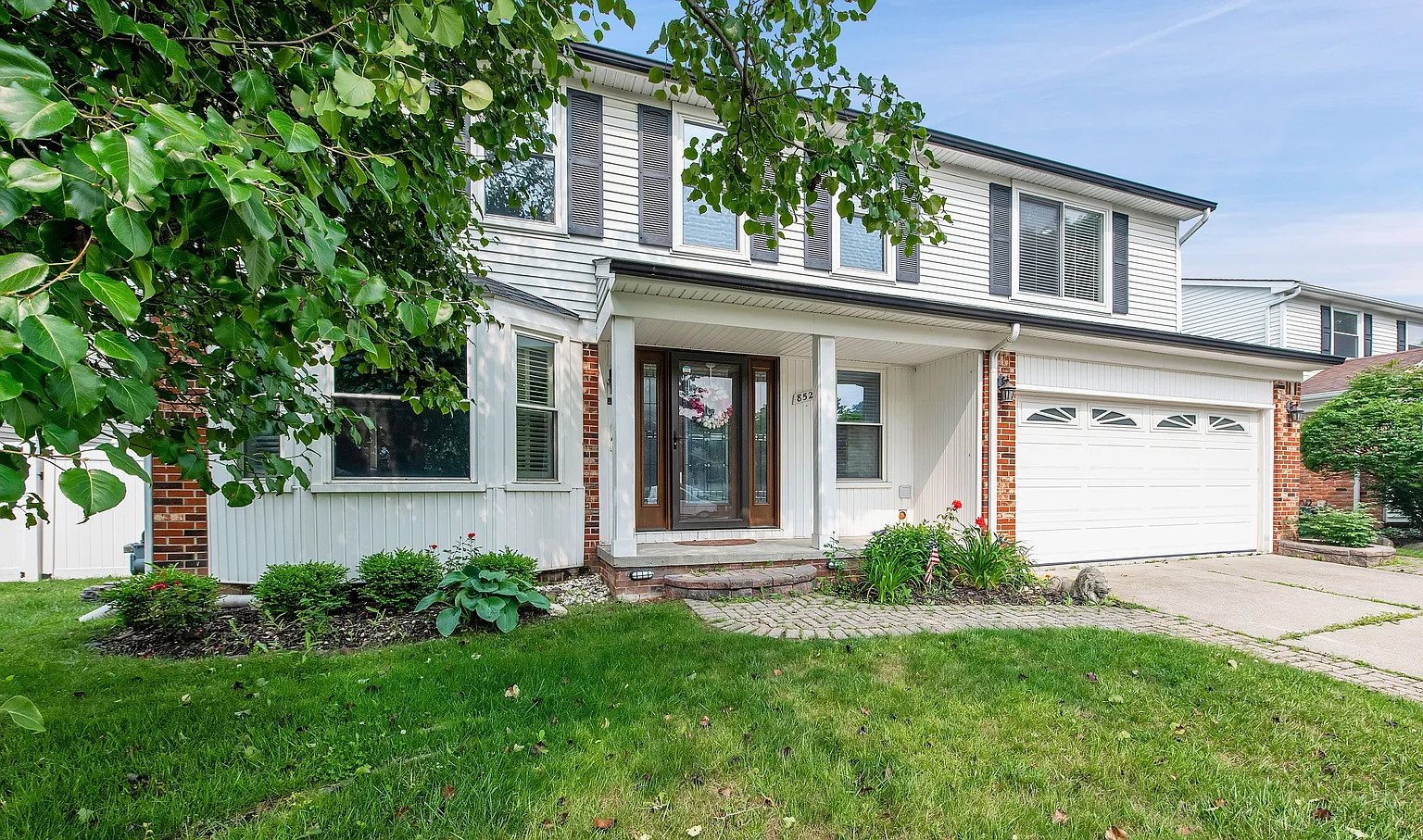 8523 Mannington Rd photo 1