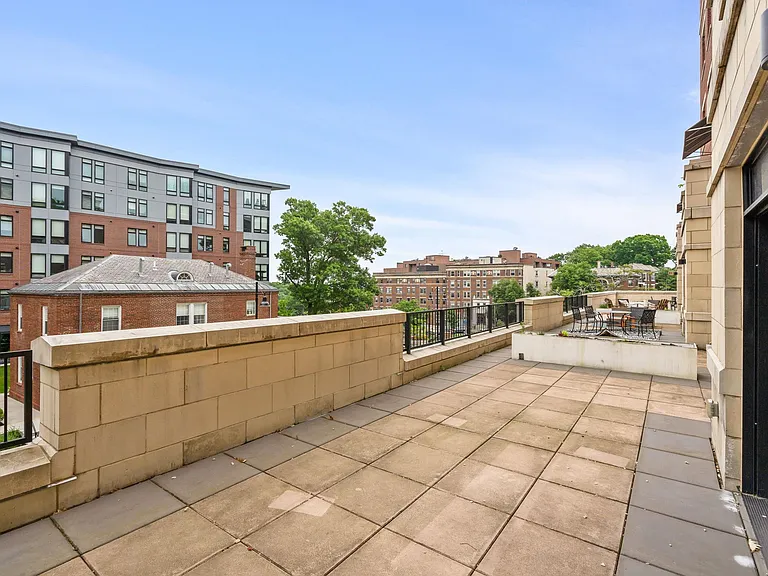 1501 Commonwealth Ave #103 — Photo 25