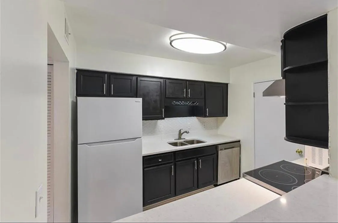 Building Photo - 3003 Wingate Way