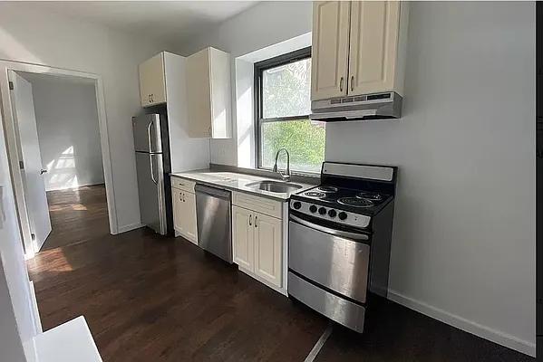 Rented by Oxford Property Group | media 11