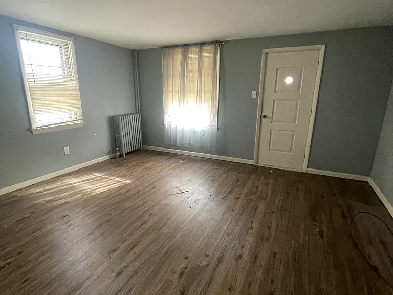65 Courtright Ave — Photo 3