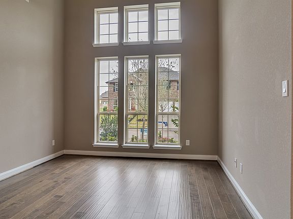 Flex Living Room
