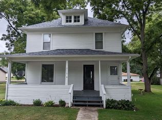 315 S Elida St, Winnebago, IL 61088