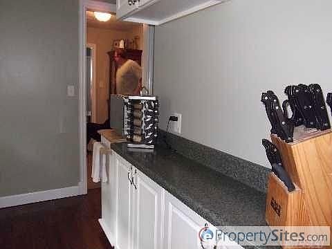 3rd image of 200 Shinnecock Ave