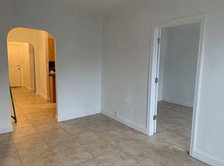 1574 40th St #2R, Brooklyn, NY 11218