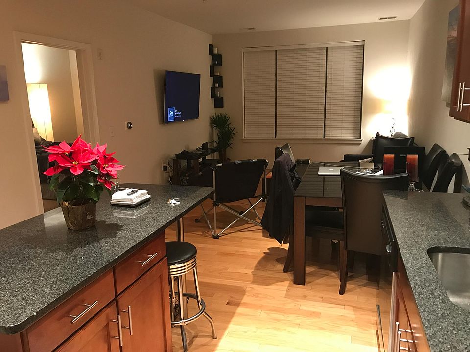 1st image of 1800 Wilson Blvd #332