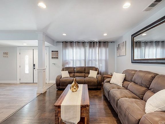 4th image of 7823 Faust Ave
