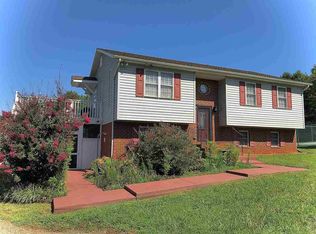 6845 Cabell Rd, Howardsville, VA 24562