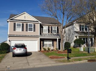 9826 Holly Park Dr, Charlotte, NC 28214
