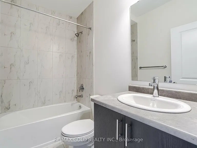 26 Del Grappa St — Photo 33