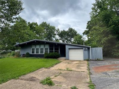 820 W Madison St, Lebanon, MO, 65536