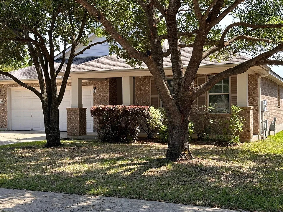 15008 Fernhill Dr
