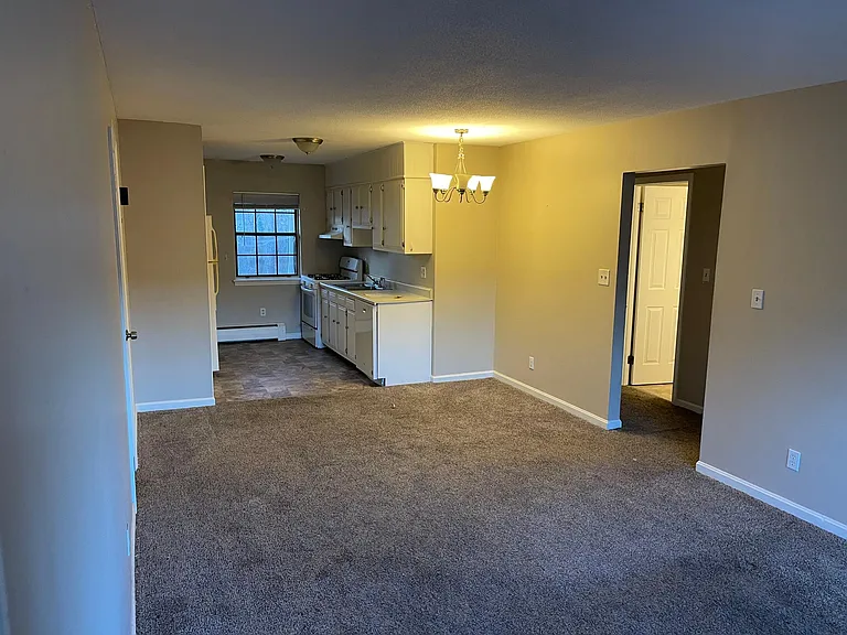 549 Russell Rd #12C — Photo 7