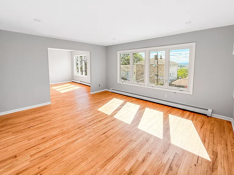 174 Maple St #3 — Photo 12