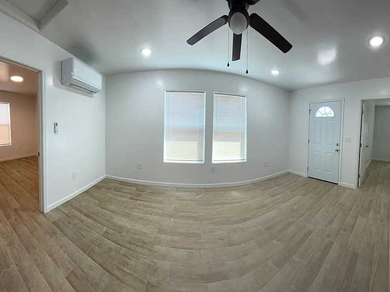 529 N College Dr #B — Photo 11