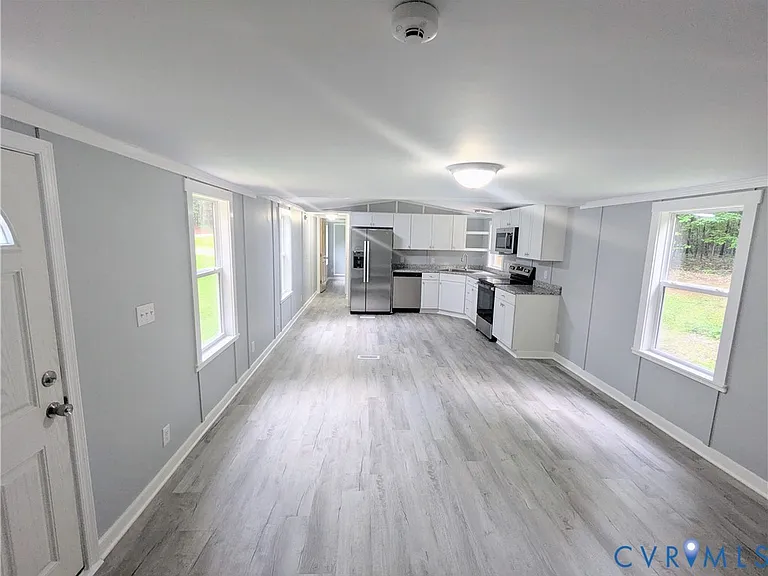 5959 Derwent Rd — Photo 3