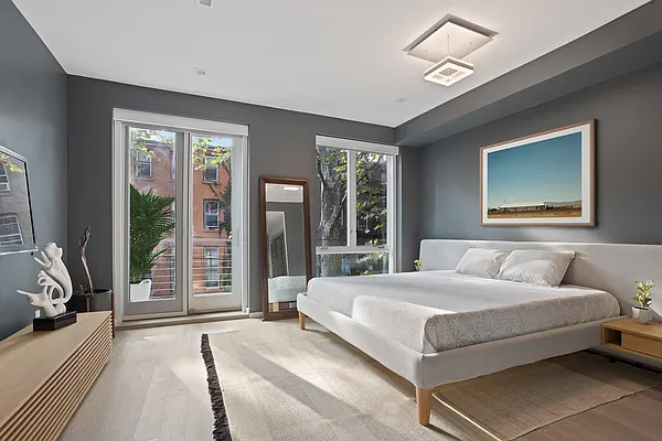 Sold by Compass | media 7