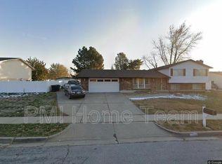 1066 E Hidden Valley Dr, Fruit Heights, UT 84037