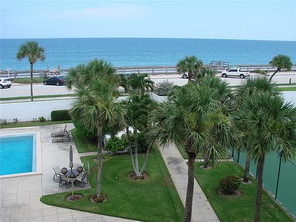 4th image of 4141 Ocean Dr APT 406