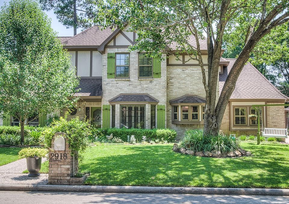 1st image of 2918 Deer Hollow Dr