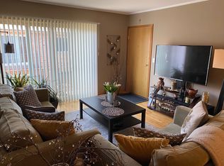 8423 W Gregory St Unit 302, Chicago, IL 60656