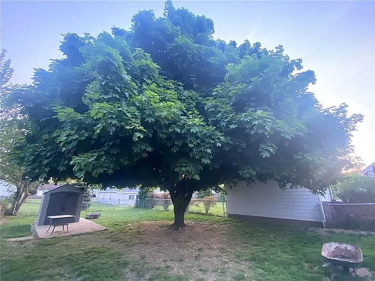 3114 Court Ave — Photo 2