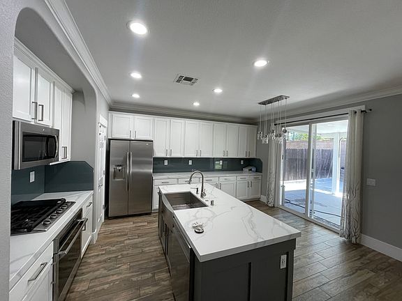 4th image of 1857 Sunstone Dr