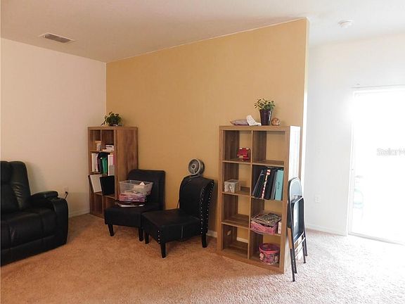 4th image of 814 William Way