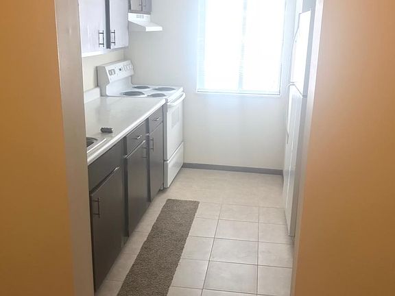 5th image of 1431 Villa Ct APT 2