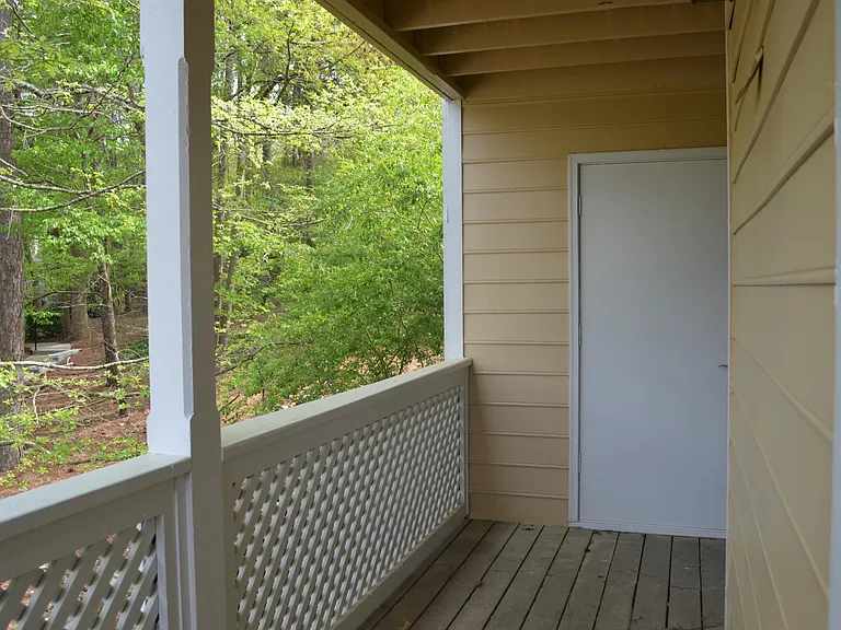 4001 Riverlook Pkwy SE — Photo 16