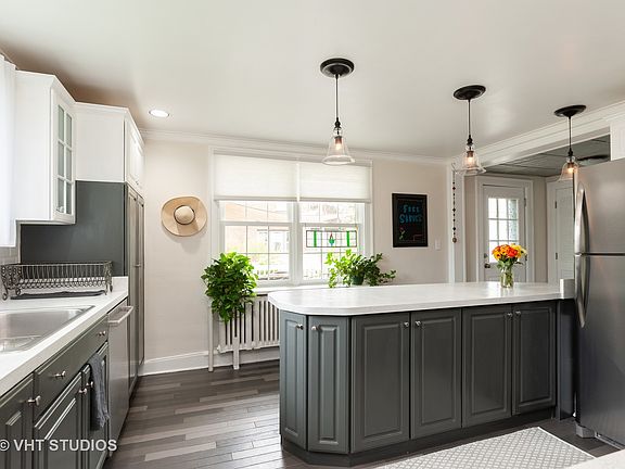 4th image of 517 W Lindsay Ave