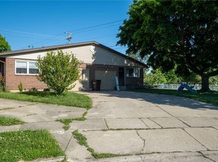 1326-1328 Seneca Dr, Xenia, OH 45385