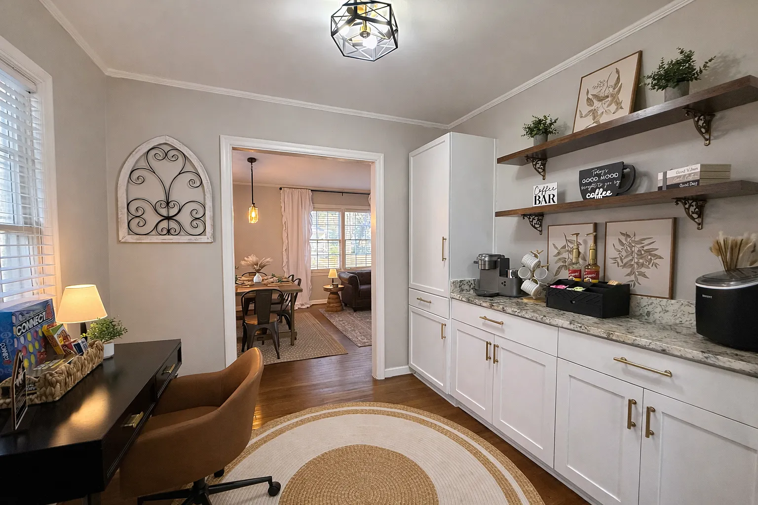 Fully Furnished Midtown Home | Utilities Included | Flexible Lease — Photo 4