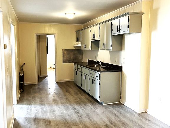 3rd image of 142 Woodworth Ave #14