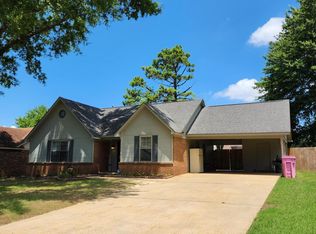 7136 Cedardale Rd, Olive Branch, MS 38654