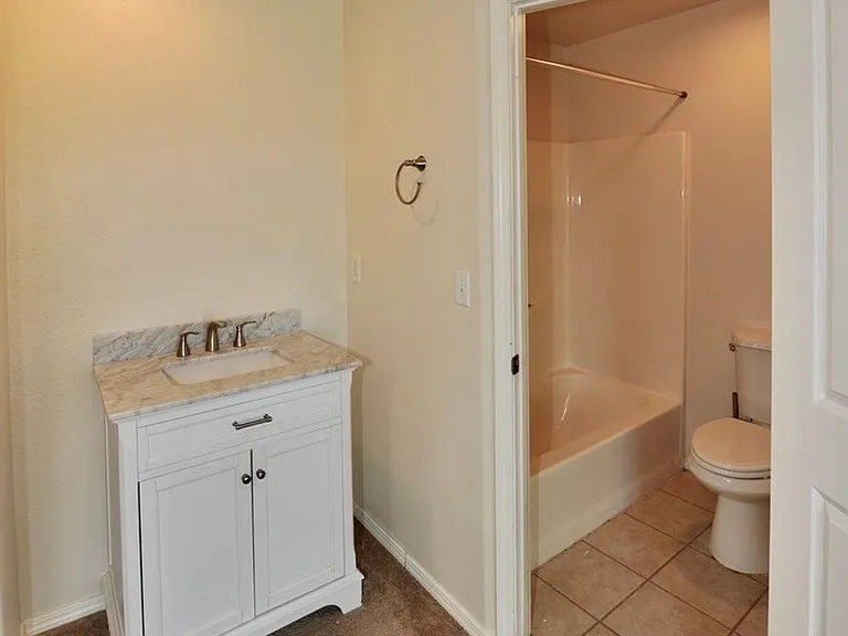13948 N Cassia St #2 — Photo 12