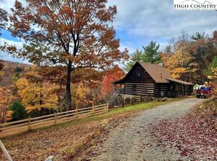 295 Squash Dr, Purlear, NC 28665