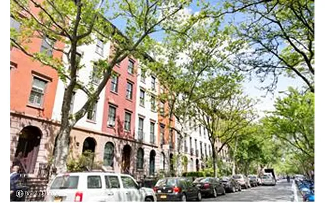 Sold by Douglas Elliman | media 17
