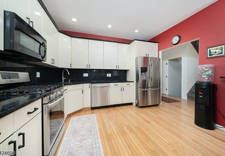 20 Pine Valley — Photo 11