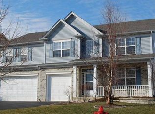 2001 Gardner Cir W, Aurora, IL 60503