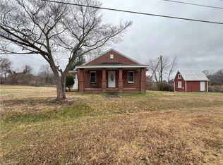760 NE Market St, Reidsville, NC 27320