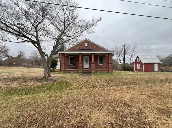 760 NE Market St, Reidsville, NC 27320