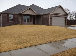 1711 S Ashmore Landing Loop, Centerton, AR 72719