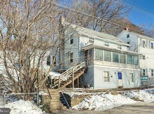 16 Junior St, Glen Rock, PA 17327